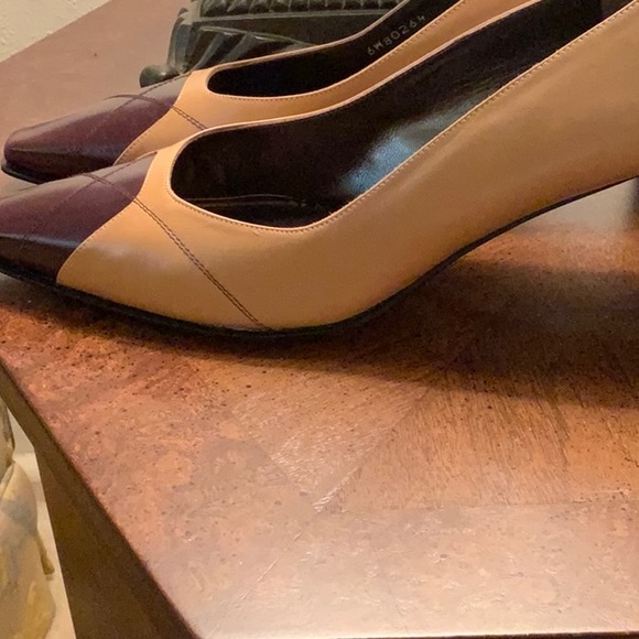 Stuart Weitzman Camel Kid Pumps - Picture 4 of 10